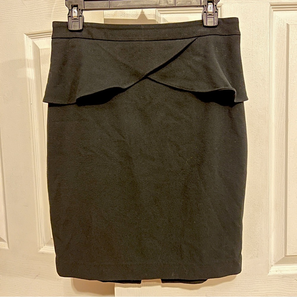 Express black peplum pencil skirt size 6